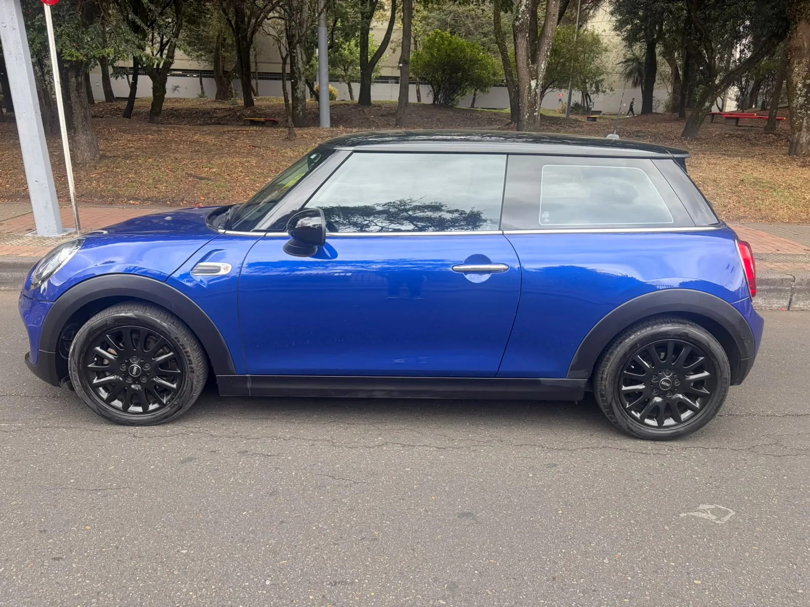 Hatchback Mini Cooper 2019 SALT 1.5L MT en Bogotá — foto 7