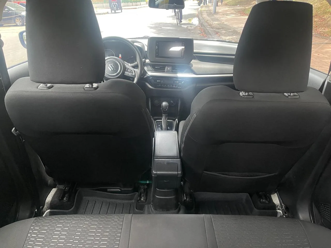Hatchback Suzuki Swift 2025 HYBRID 1.2L AUTOMATICO FINANCIABLE en Bogotá — foto 18