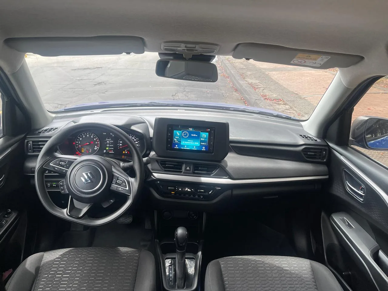 Hatchback Suzuki Swift 2025 HYBRID 1.2L AUTOMATICO FINANCIABLE en Bogotá — foto 13