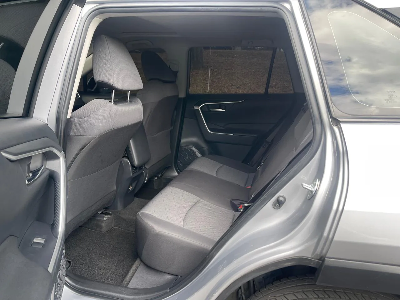 SUV Toyota RAV4 2020 2.0 AT 170HP 207NM FWD en Bogotá — foto 14