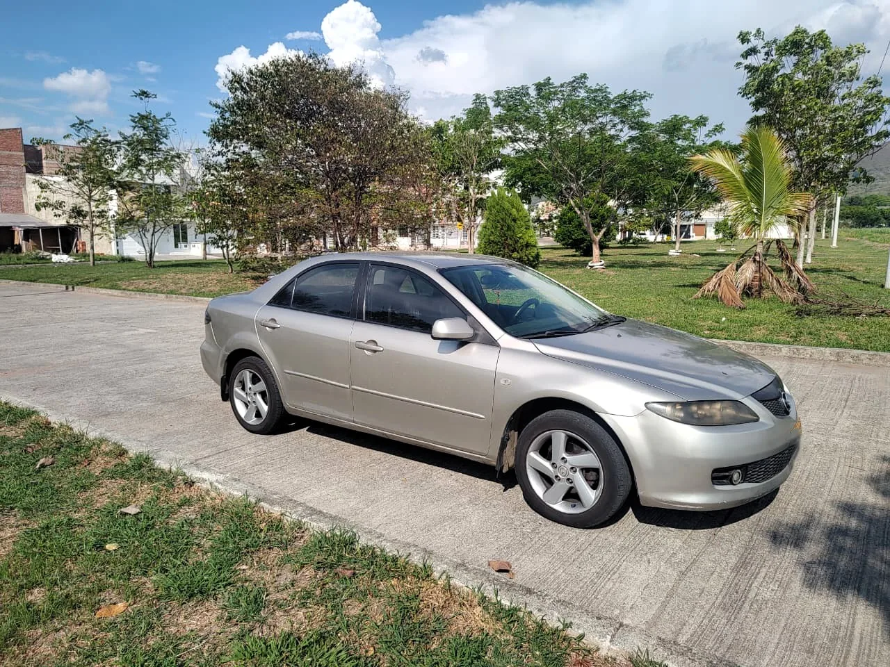 Sedán Mazda Mazda 6 2006 6S3NA6 en Cali — foto 4