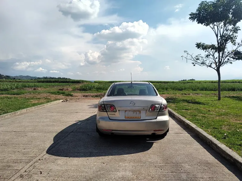 Mazda 6 2006 en Cali — foto 5 de 12