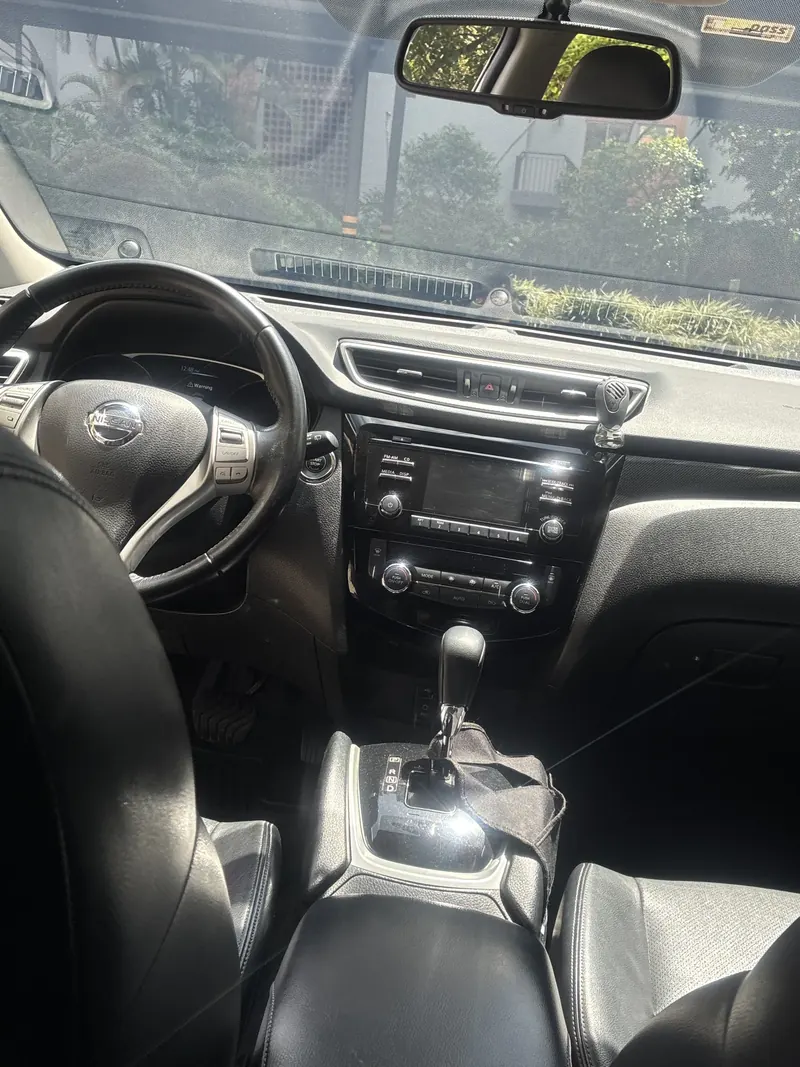 Nissan X-Trail 2017 T32 en Envigado — foto 5 de 10