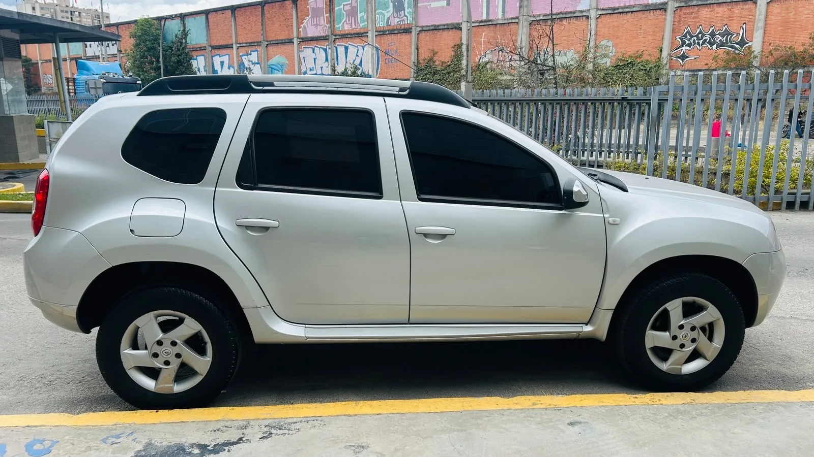 Crossover Renault Duster 2014 Dynamique en Bogotá — foto 2