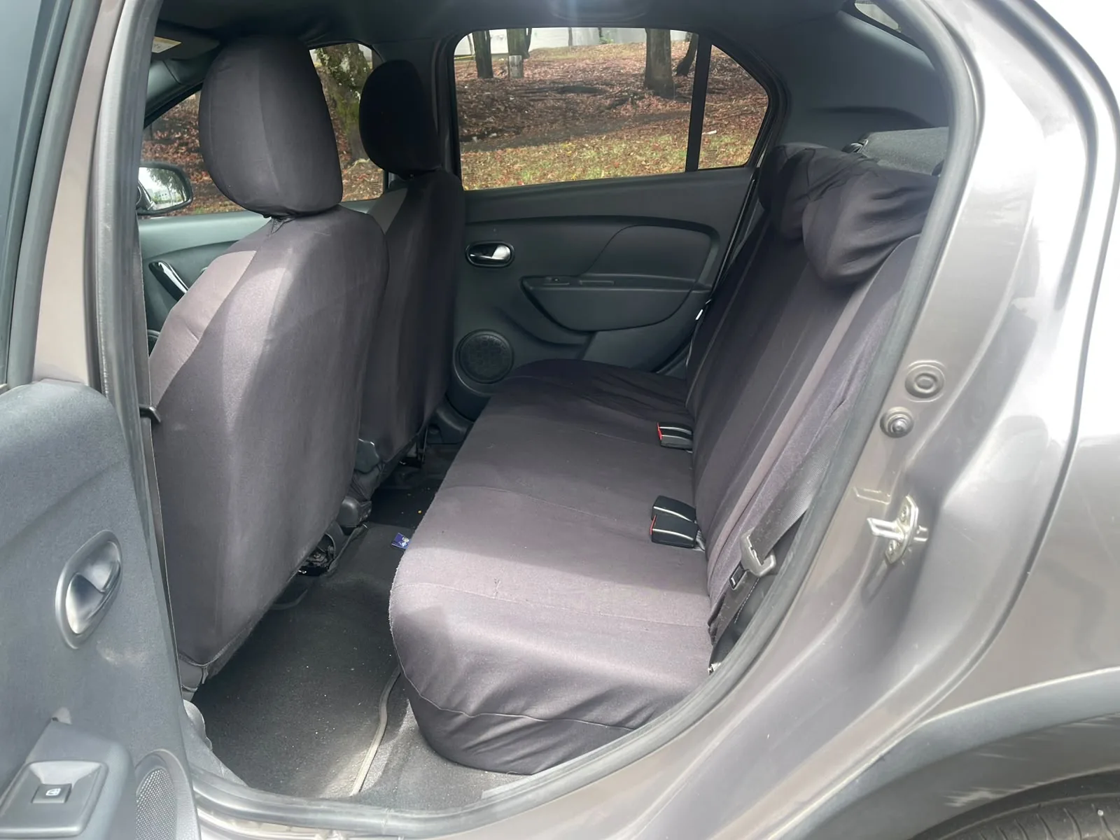 Sedán Renault Logan 2020 INTENS 1.6L AT en Bogotá — foto 16