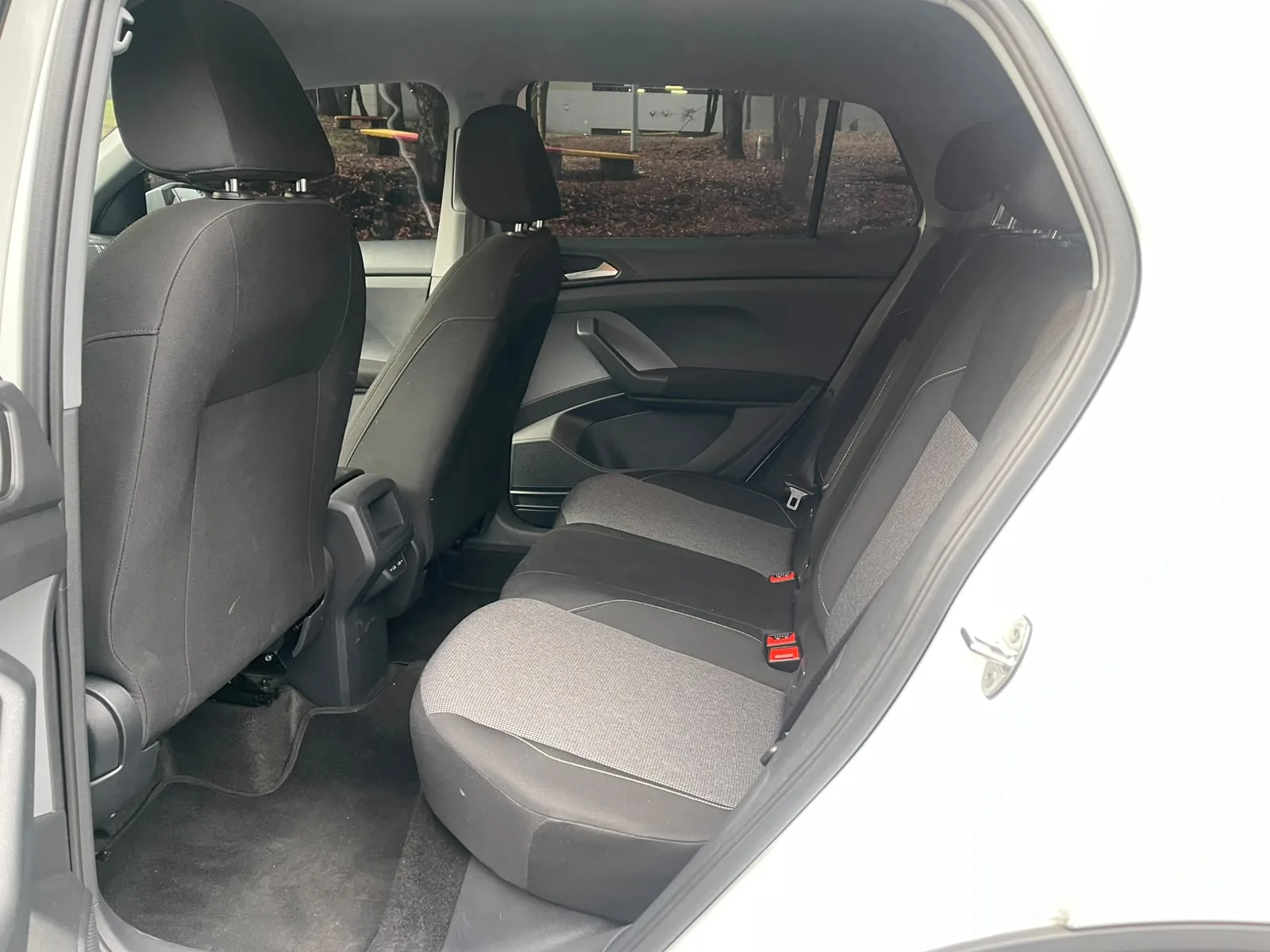 SUV Volkswagen T-Cross 2025 1.0 TURBO TRENDLINE AT en Bogotá — foto 12