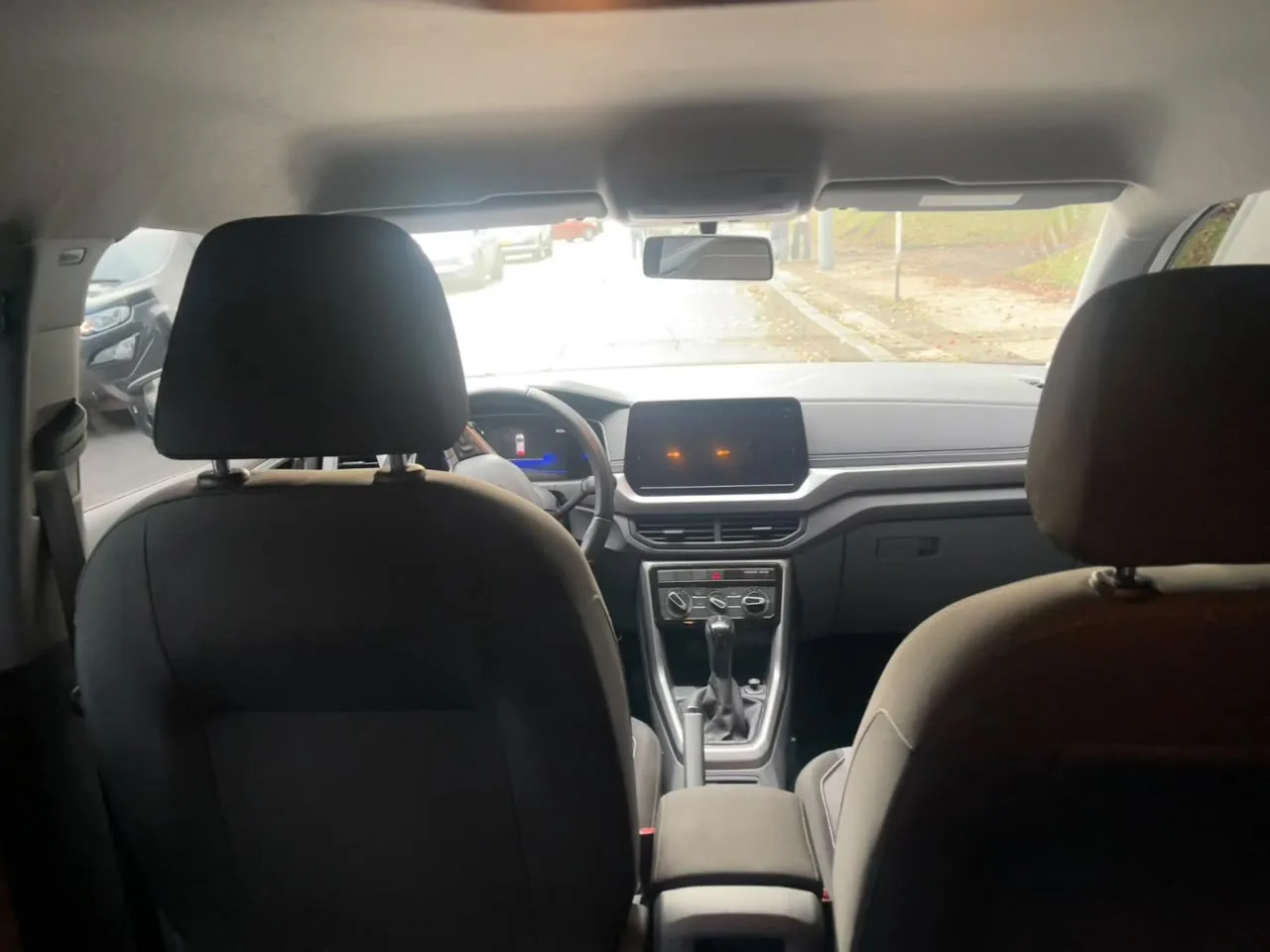 SUV Volkswagen T-Cross 2025 1.0 TURBO TRENDLINE AT en Bogotá — foto 9