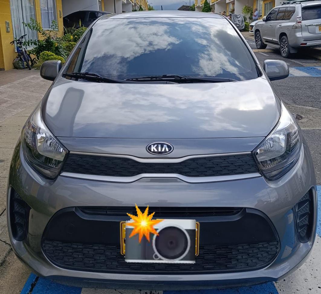 Kia Picanto Zenith 2022 Gris Dosquebradas