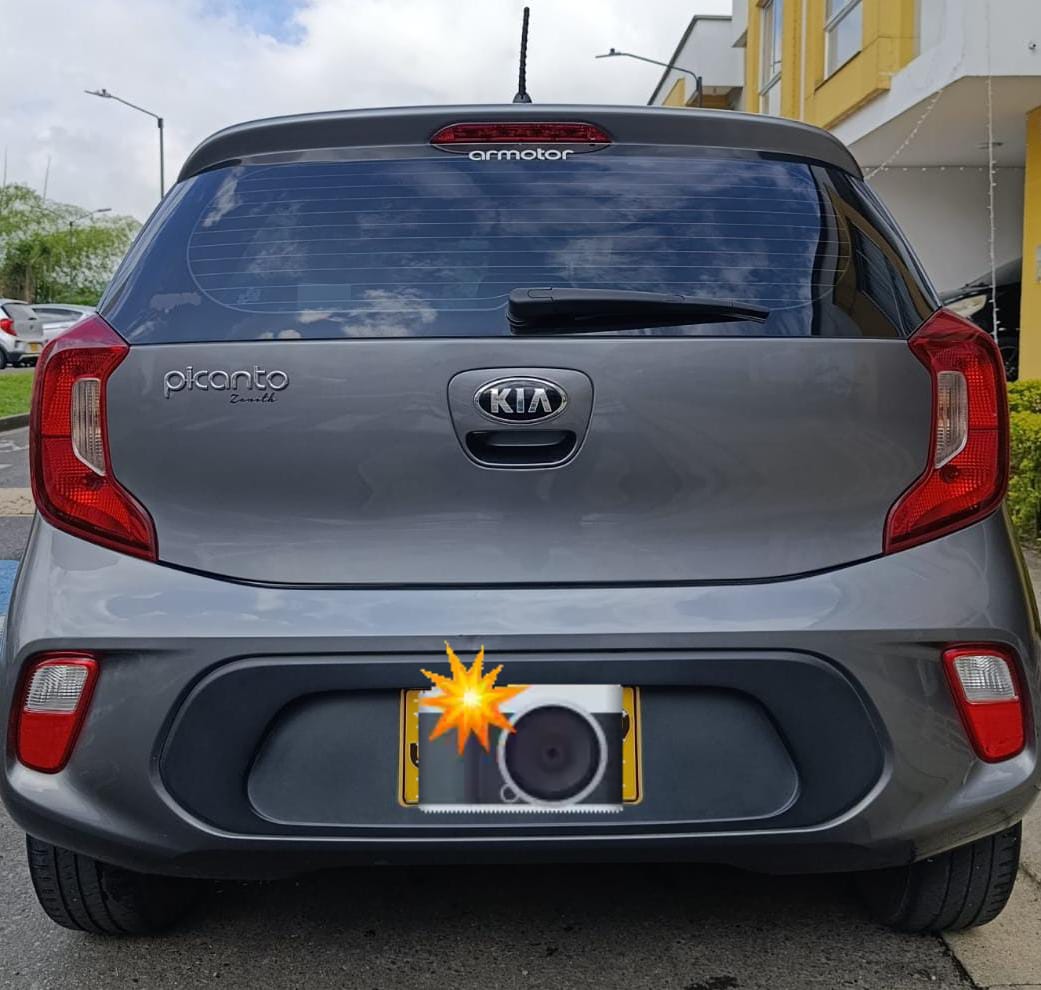 Kia Picanto Zenith 2022 Gris Dosquebradas