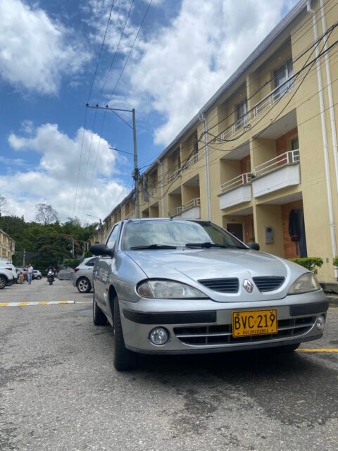 Renault Megane 2001 Plateado Bucaramanga