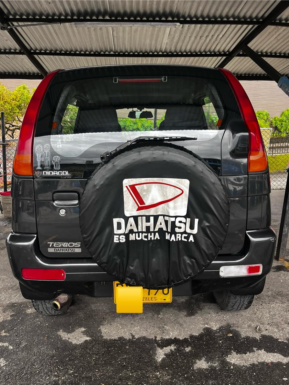 Daihatsu Terios 2000 Negro Manizales