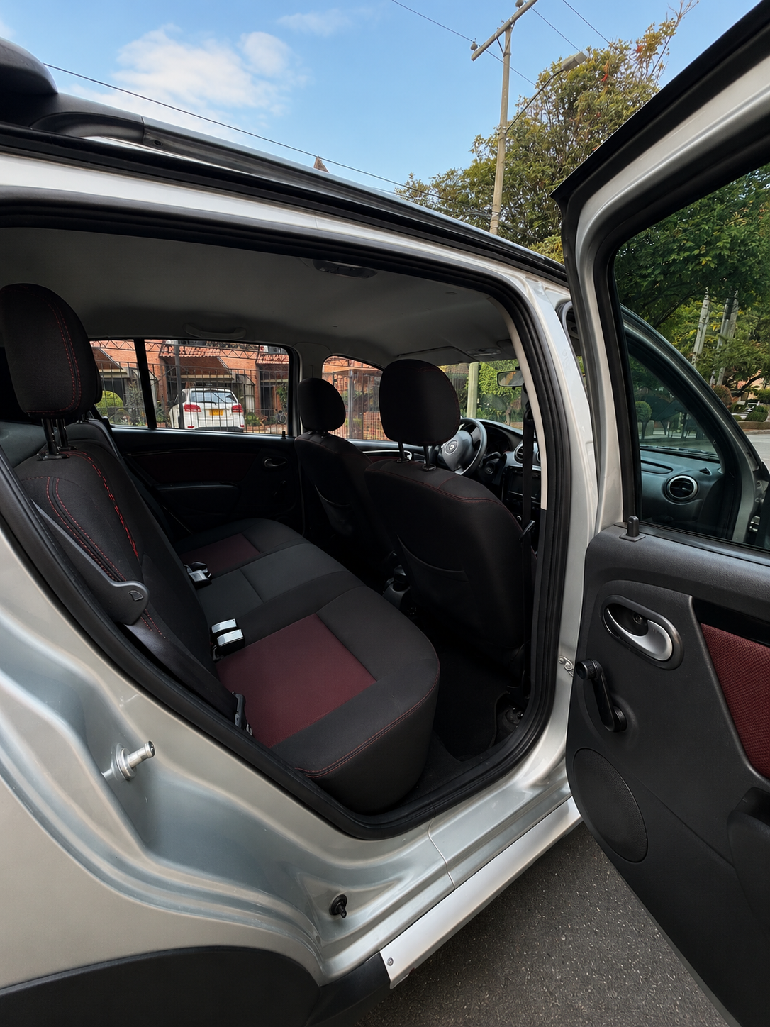 Renault Stepway 2015 Gris Bogotá