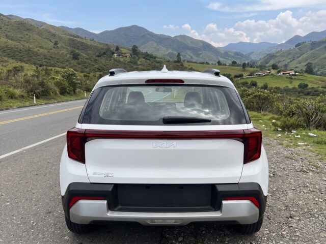 Kia Sonet Vibrant 2026
