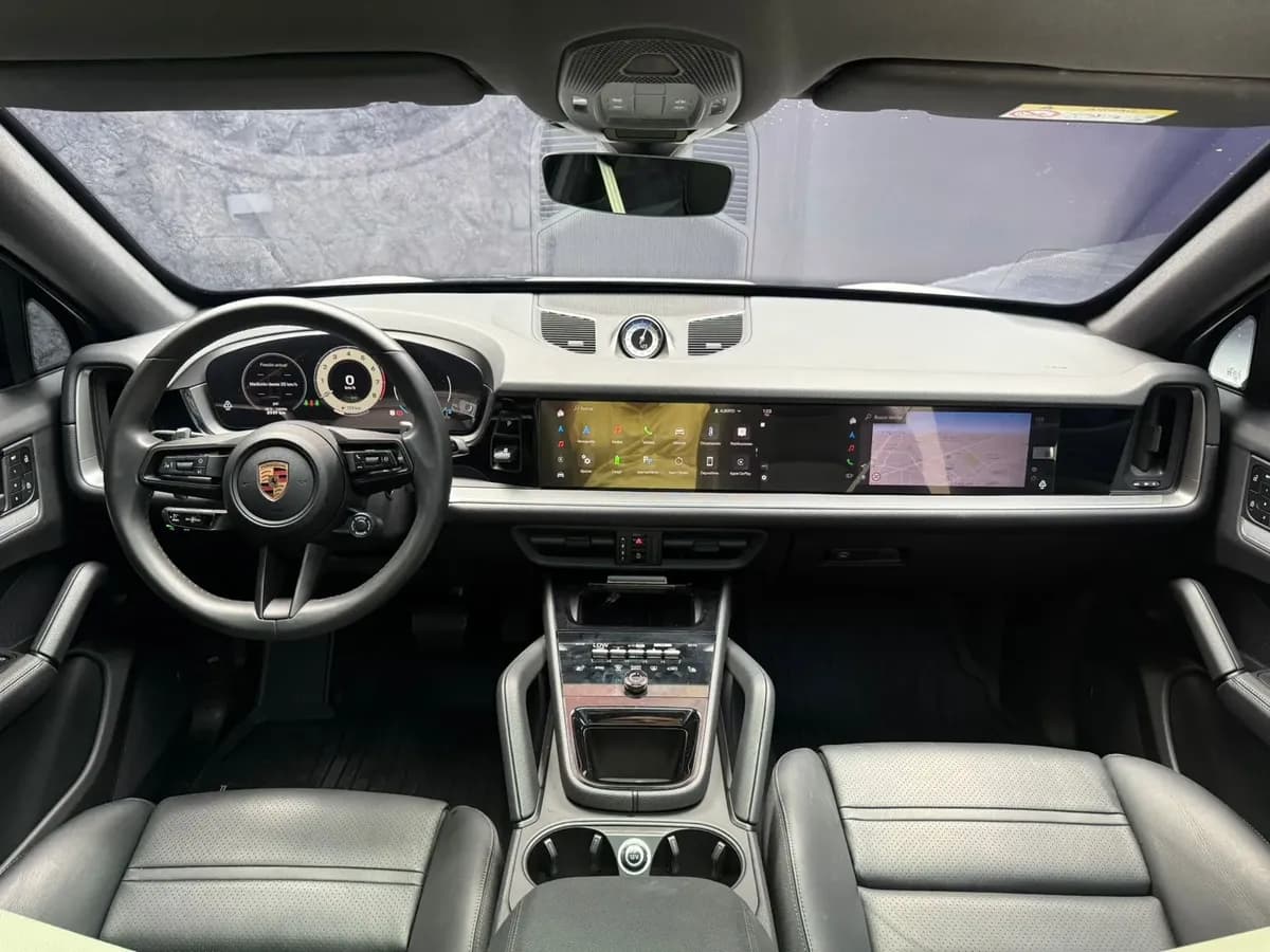 Porsche Cayenne E-Hybrid 2025