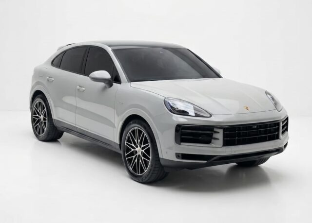 Porsche Cayenne E-Hybrid 2025