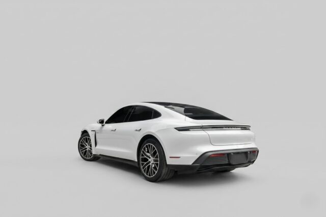 Porsche Taycan 2025