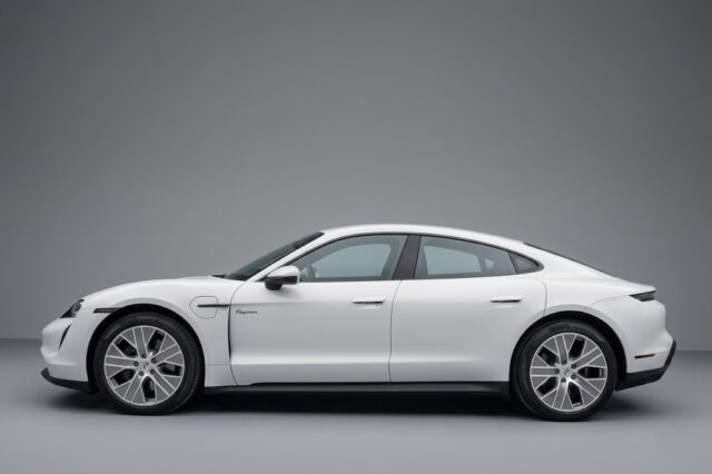 Porsche Taycan 2025