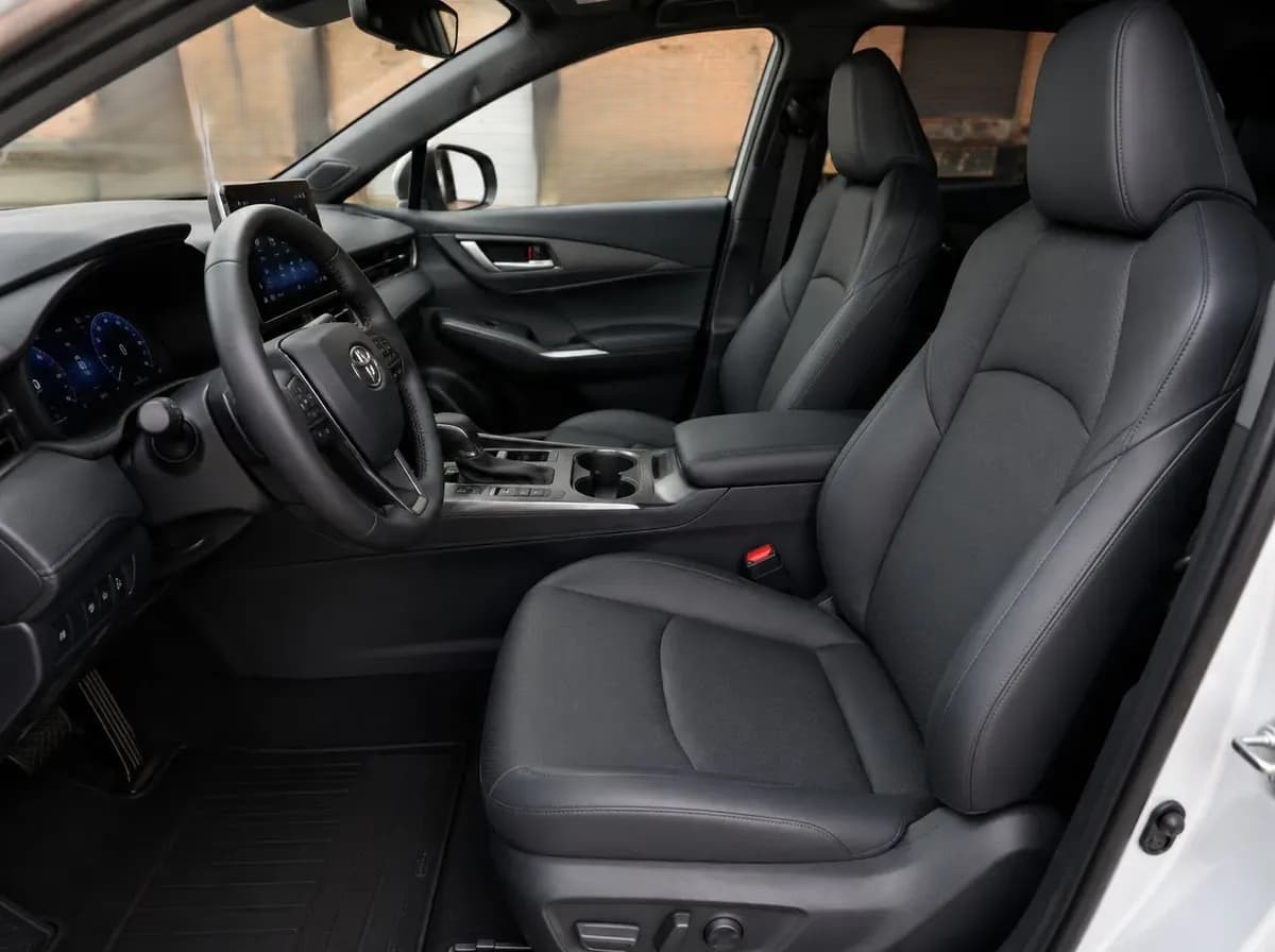 Toyota RAV4 Limited HEV 2026
