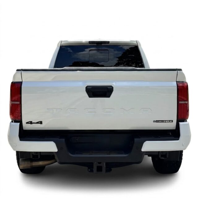 Toyota Tacoma TRD Sport 2026