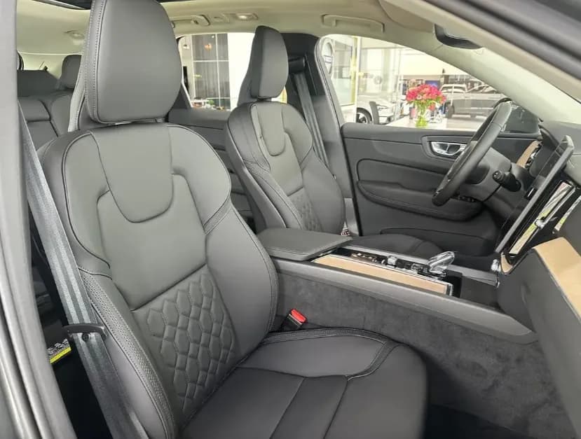 Volvo XC 60 T6 2026