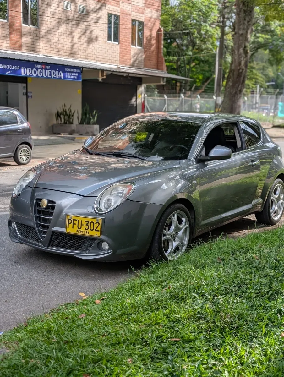Alfa Romeo Mito 2011 Gris Medellín