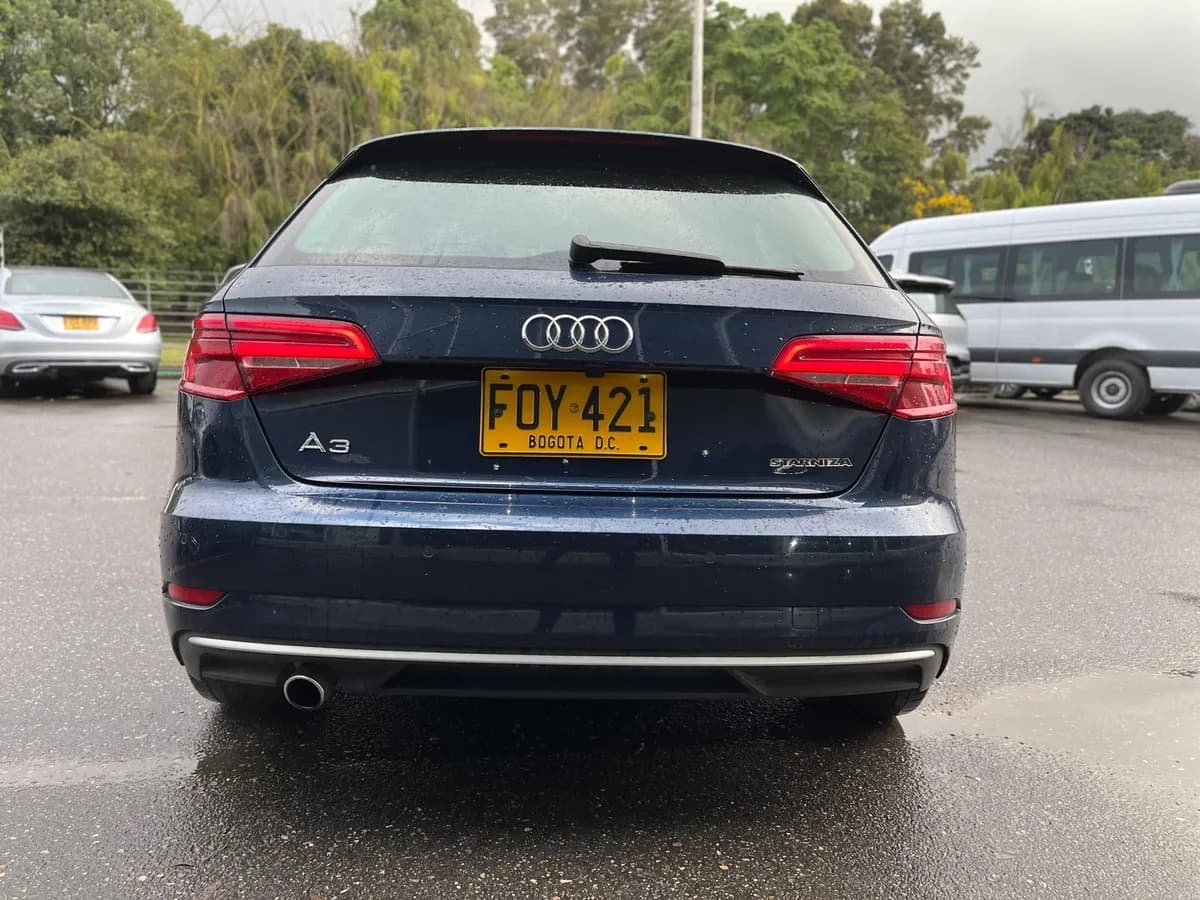 Audi A3 1.2 Ambition 2019 Azul