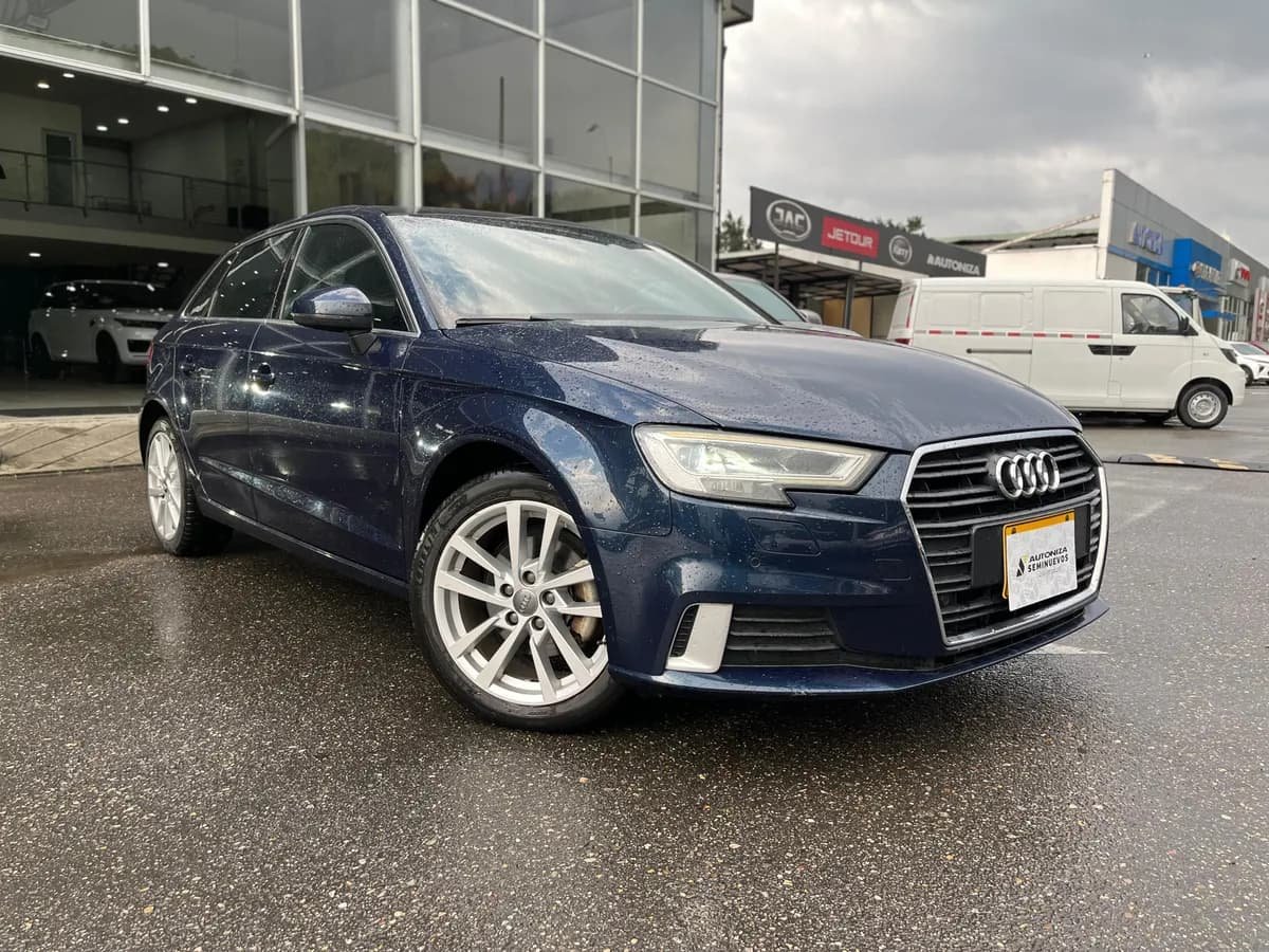 Audi A3 1.2 Ambition 2019 Azul