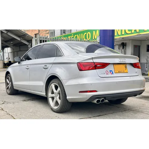 Audi A3 2015 Plateado Bogotá