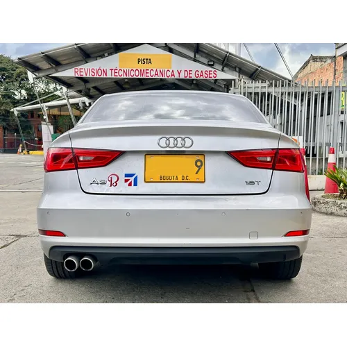 Audi A3 2015 Plateado Bogotá