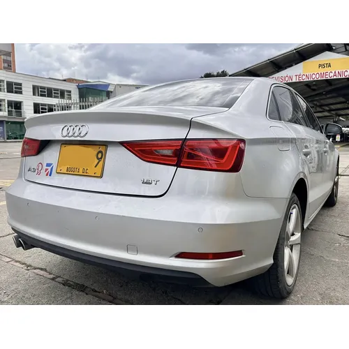 Audi A3 2015 Plateado Bogotá