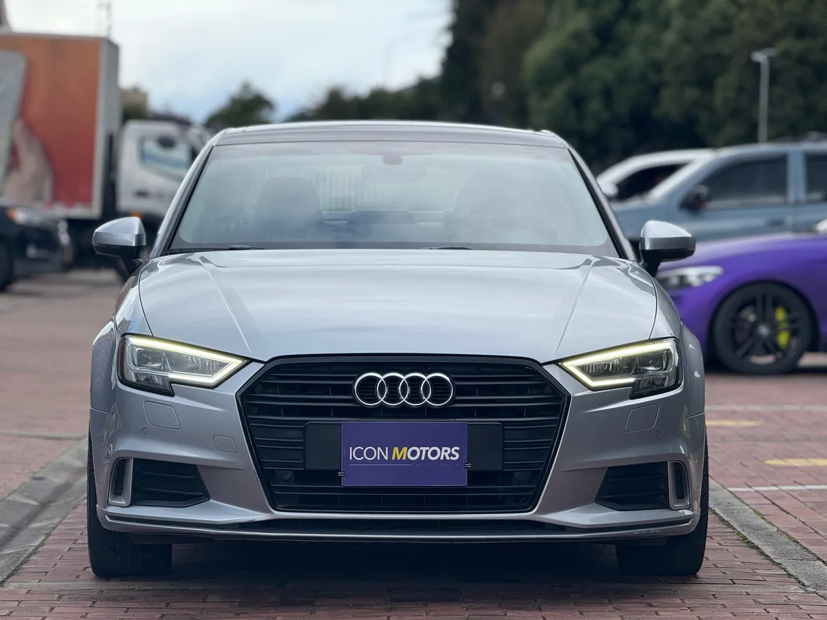 Audi A3 2018 Plateado Cota