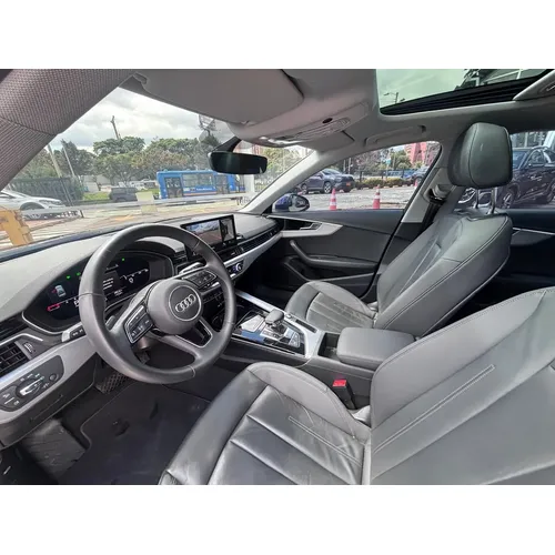 Audi A4 2023 Azul Bogotá