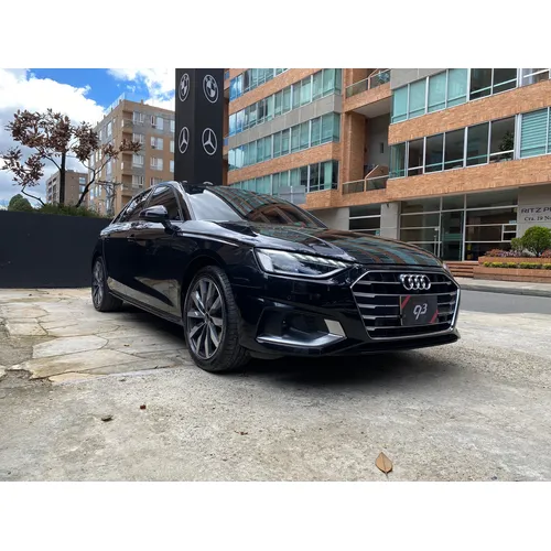 Audi A4 2023 Negro Bogotá