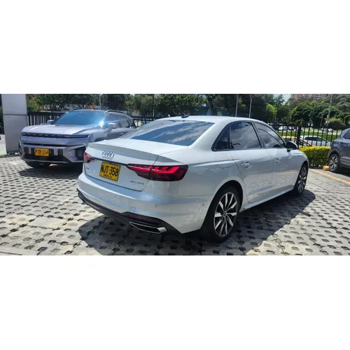 Audi A4 2024 Blanco Bogotá
