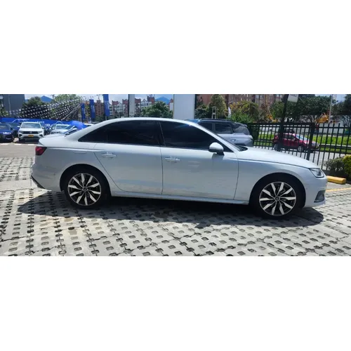 Audi A4 2024 Blanco Bogotá