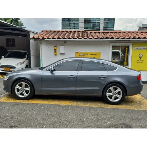 Audi A5 2013 Gris Medellín
