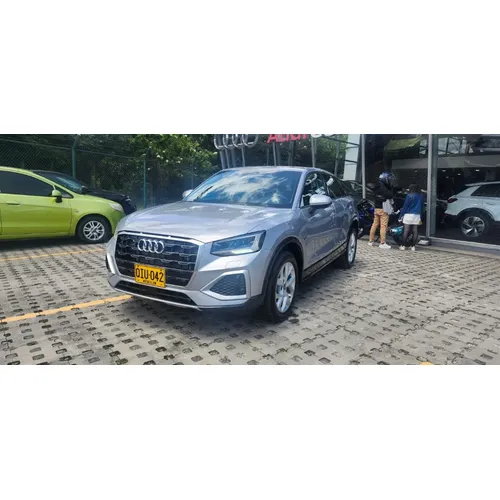 Audi Q2 2026 Gris Bogotá
