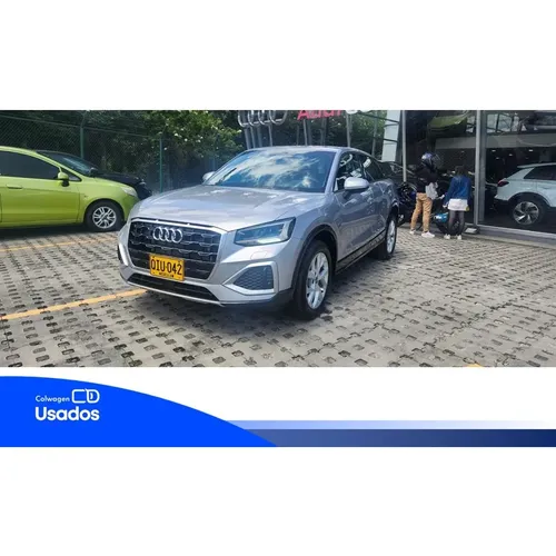 Audi Q2 2026 Gris Bogotá