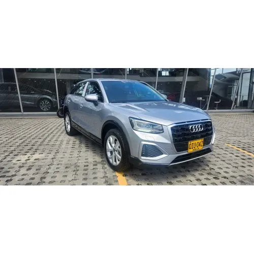 Audi Q2 2026 Gris Bogotá