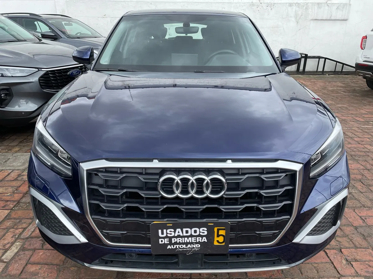 Audi Q2 2022 Azul Bogotá
