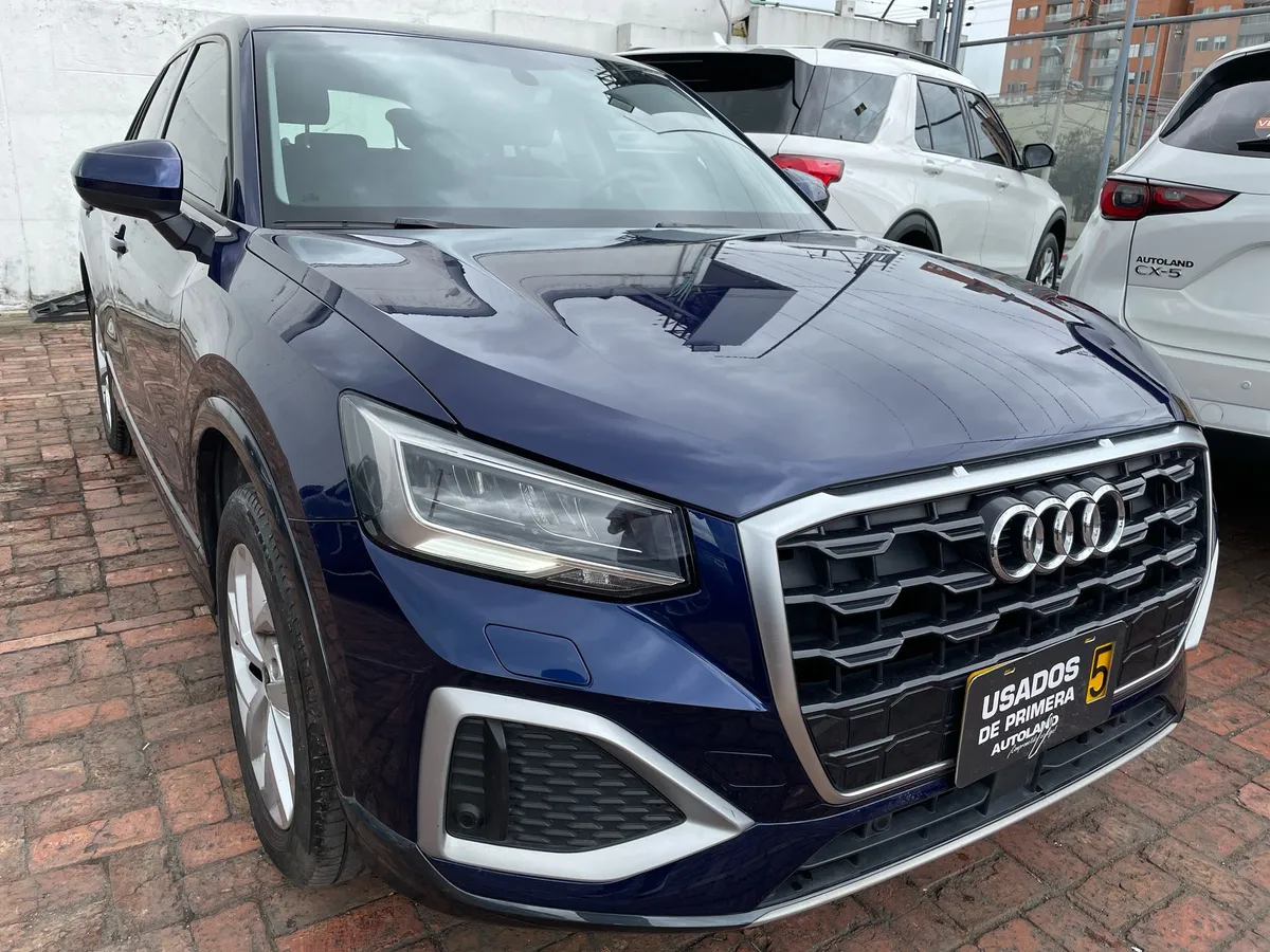 Audi Q2 2022 Azul Bogotá