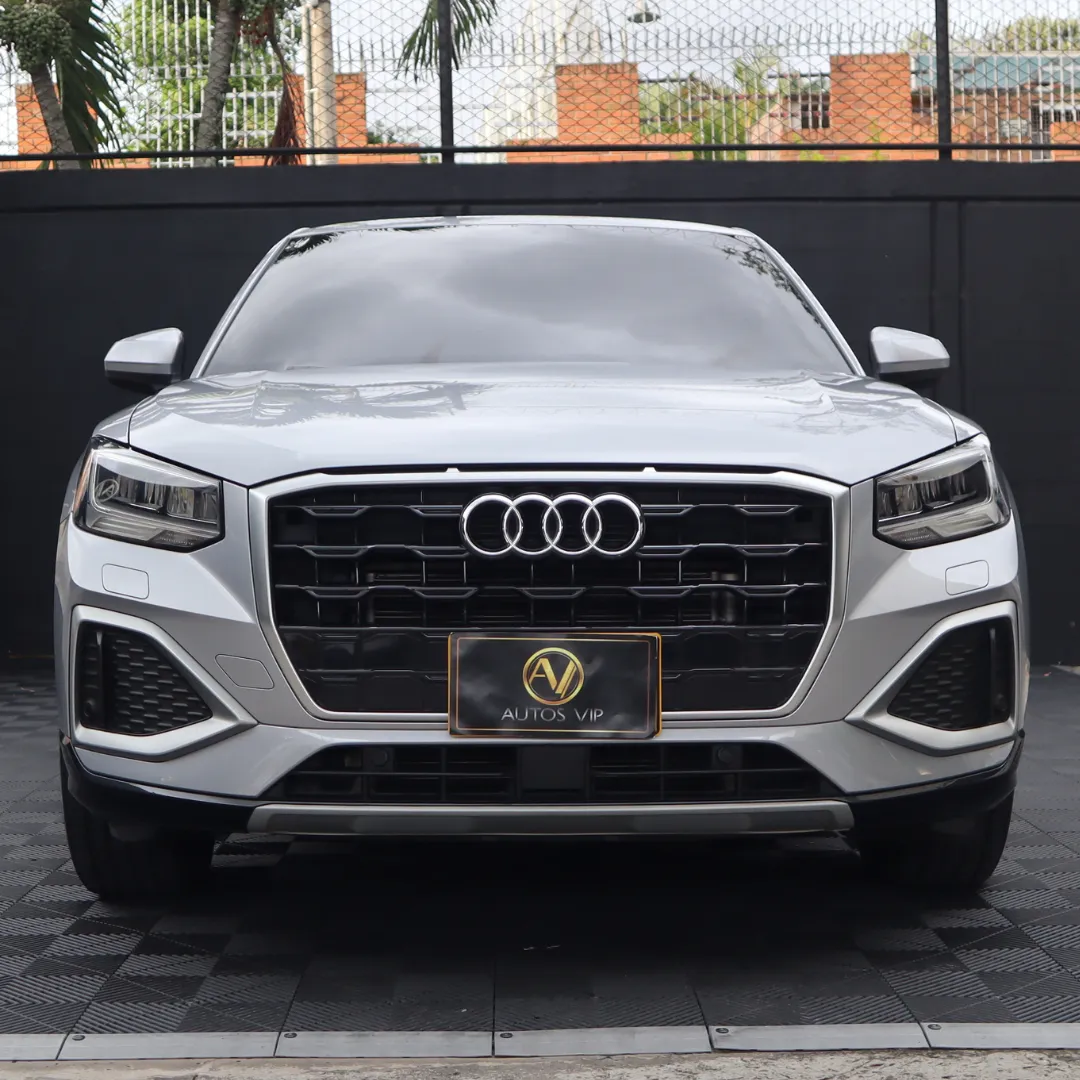 Audi Q2 2026 Plateado Floridablanca