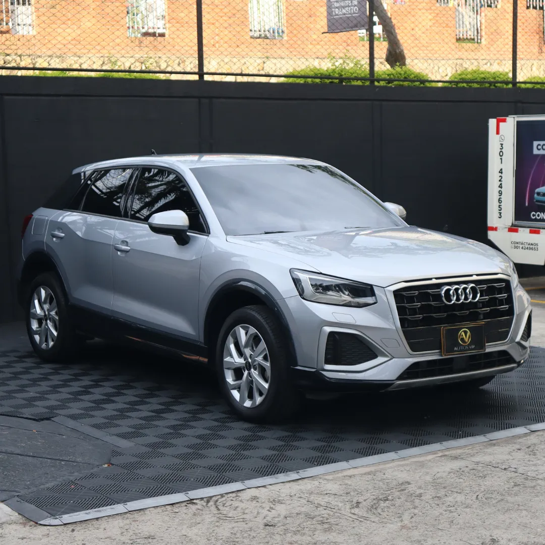 Audi Q2 2026 Plateado Floridablanca