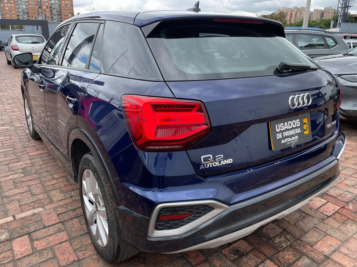 Audi Q2 2022 Azul Bogotá