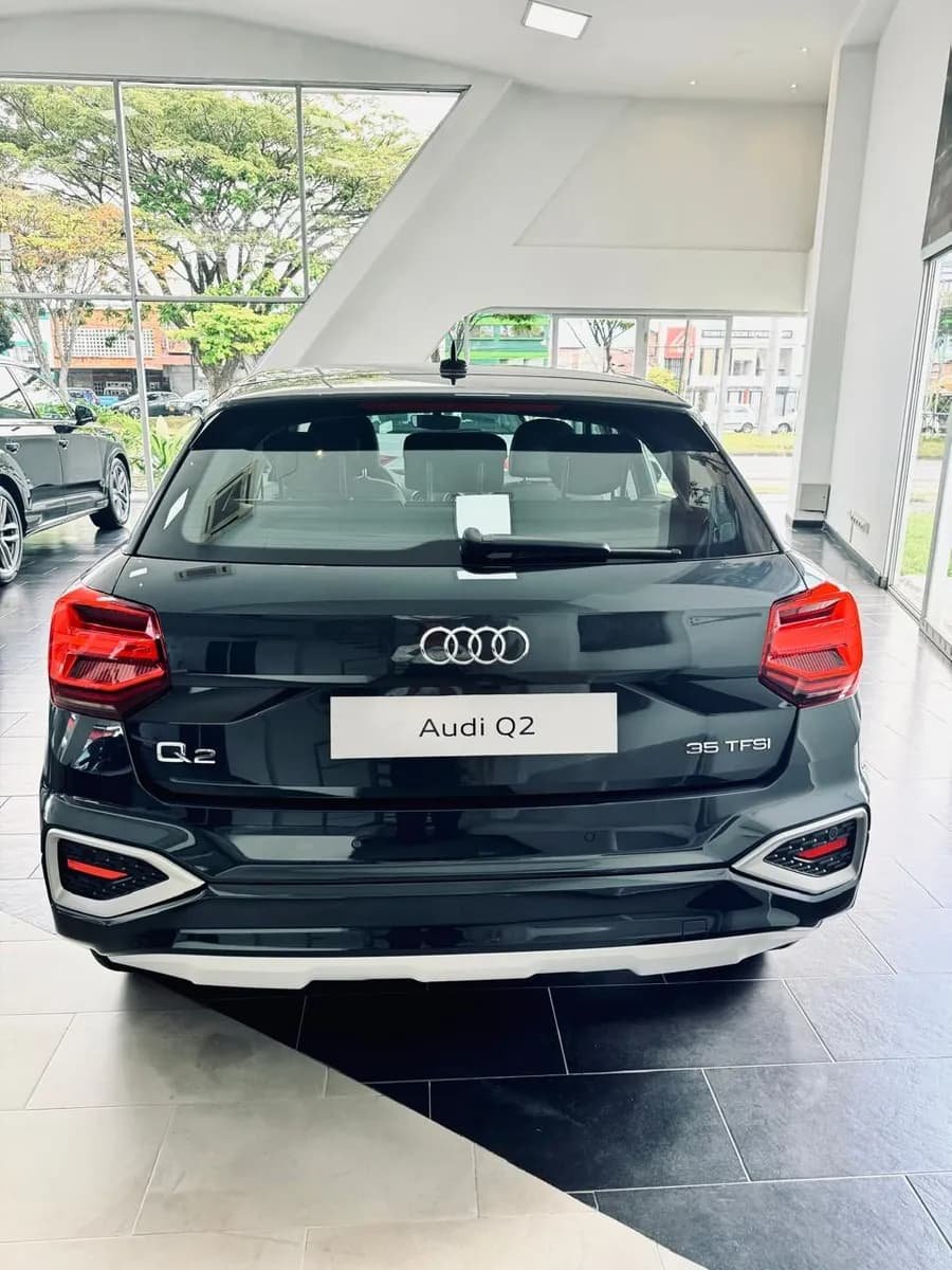 Audi Q2 2025 Urban Edition 1.4 TFSI Gris