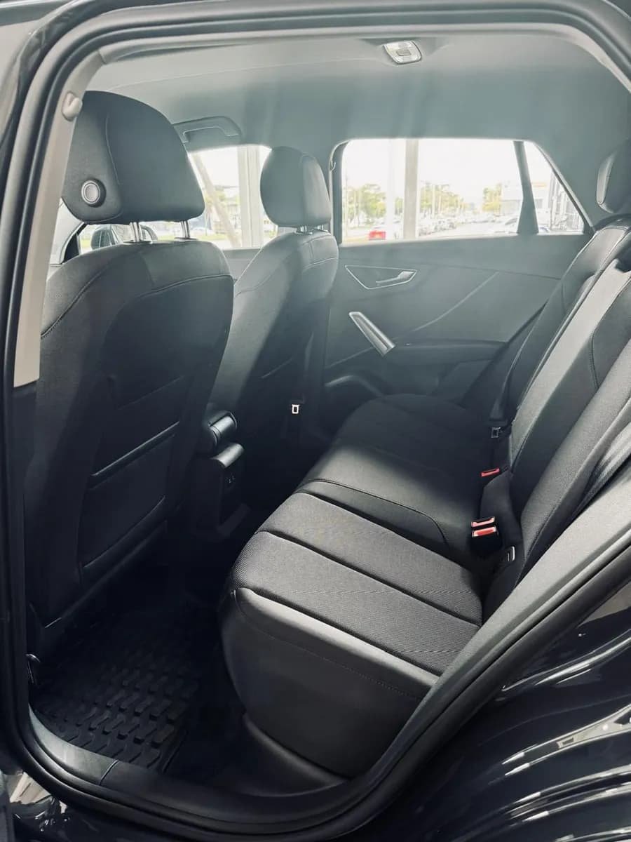 Audi Q2 2025 Urban Edition 1.4 TFSI Gris