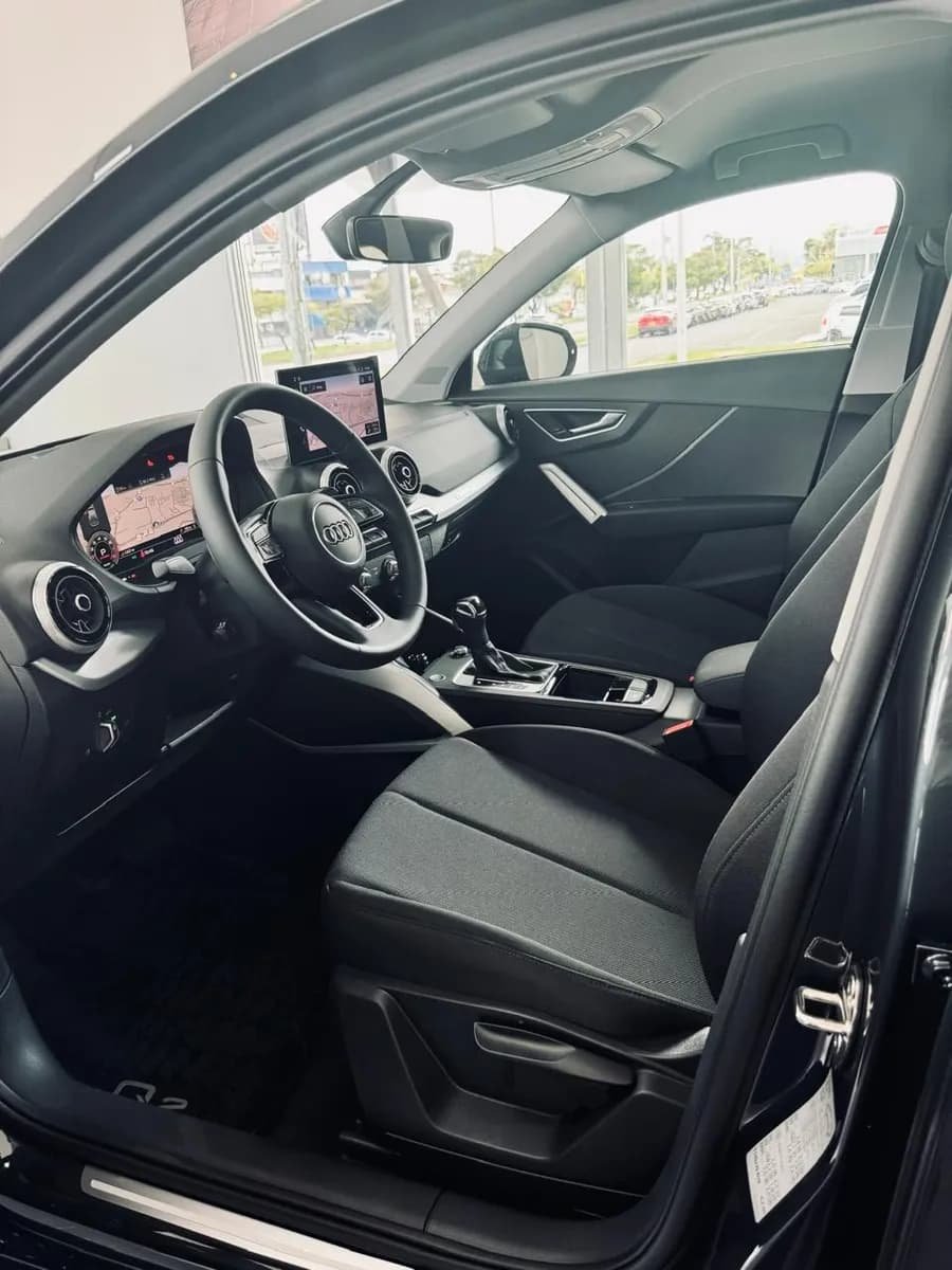 Audi Q2 2025 Urban Edition 1.4 TFSI Gris