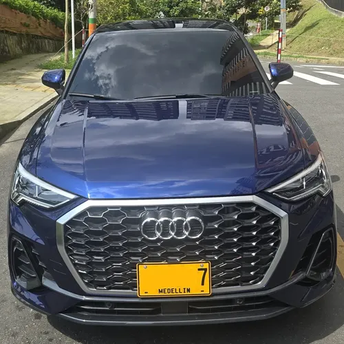 Audi Q3 2024 Azul Medellín