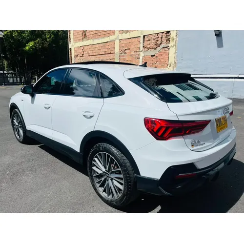 Audi Q3 2022 Blanco Bogotá