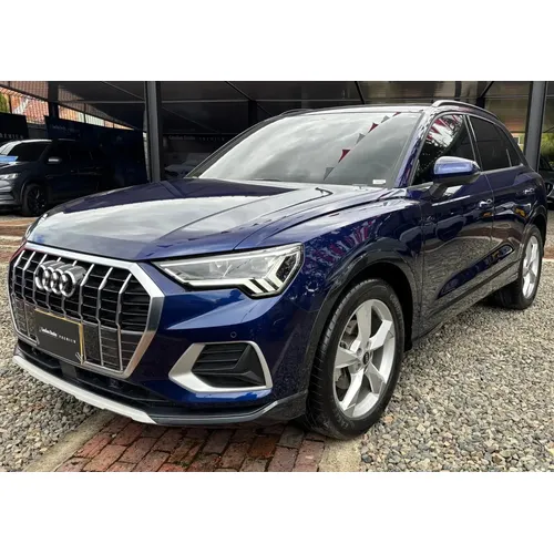 Audi Q3 2023 Azul Bogotá